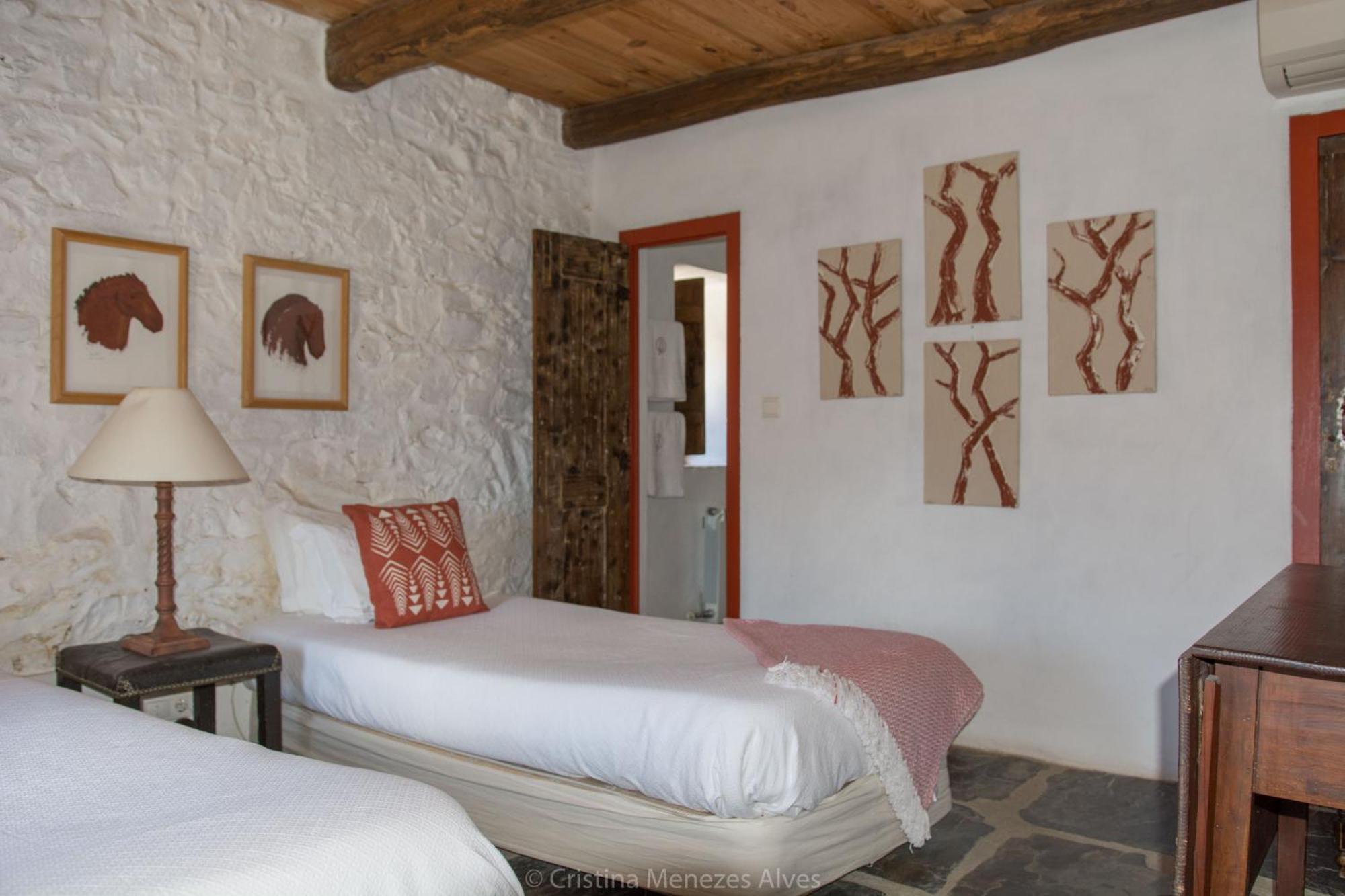 Quinta Do Barrieiro - Art Selection By Maria Leal Da Costa Guest House Marvao  Room photo